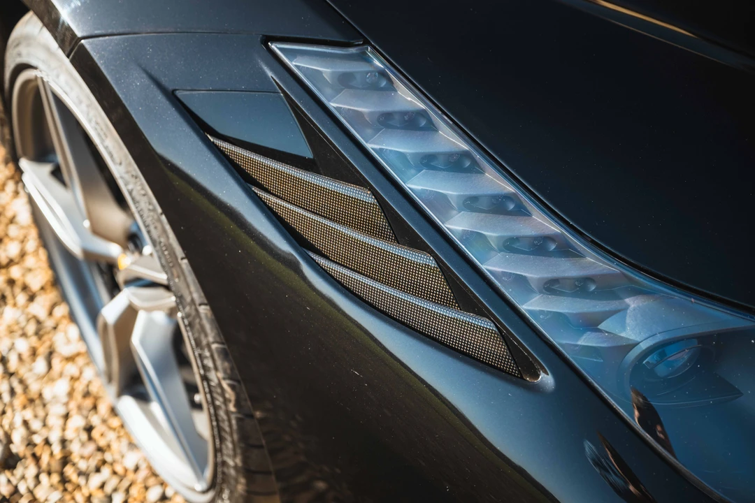 2015 Ferrari 458 Speciale Aperta - Image 26 of 31