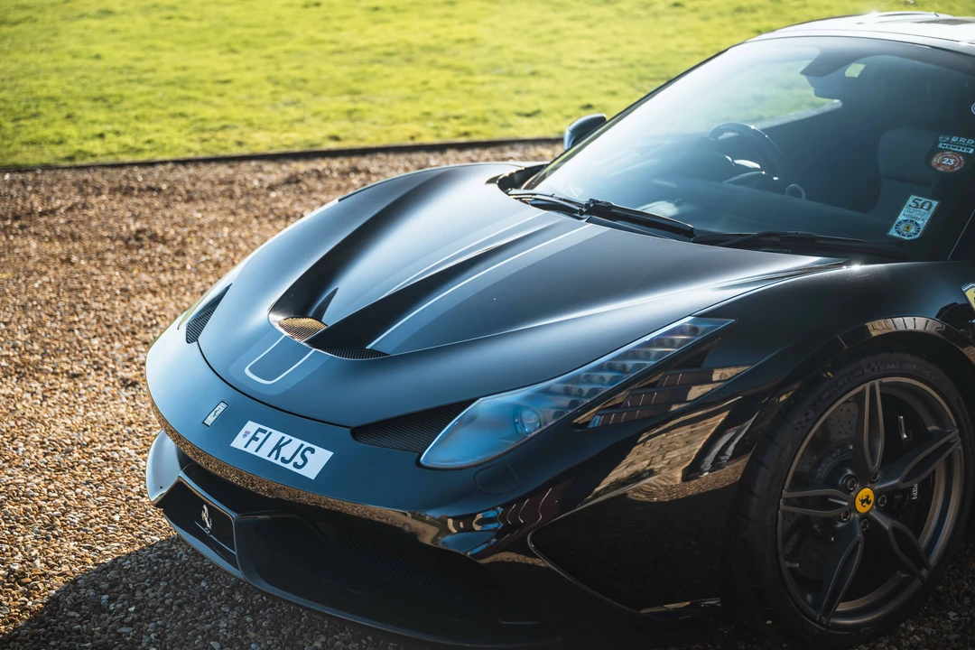 2015 Ferrari 458 Speciale Aperta - Image 17 of 31