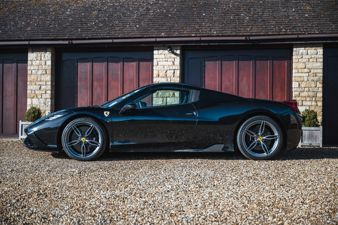 2015 Ferrari 458 Speciale Aperta - Image 5 of 31