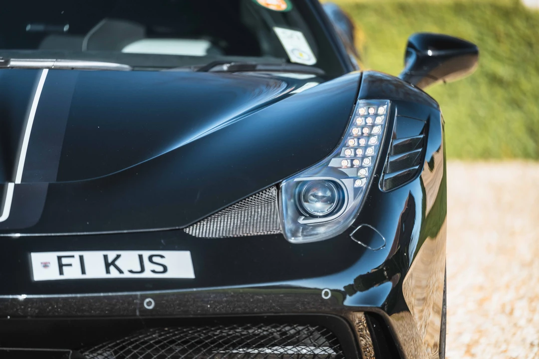 2015 Ferrari 458 Speciale Aperta - Image 24 of 31