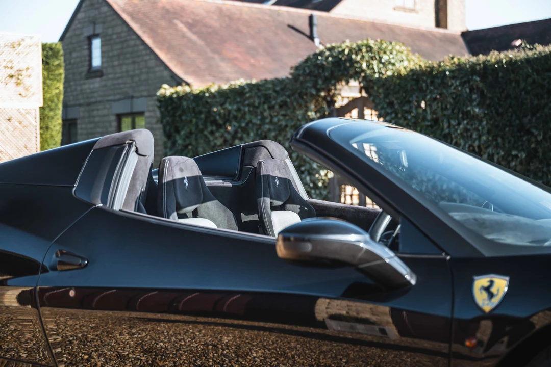 2015 Ferrari 458 Speciale Aperta - Image 30 of 31