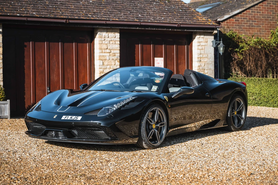 2015 Ferrari 458 Speciale Aperta - Image 2 of 31
