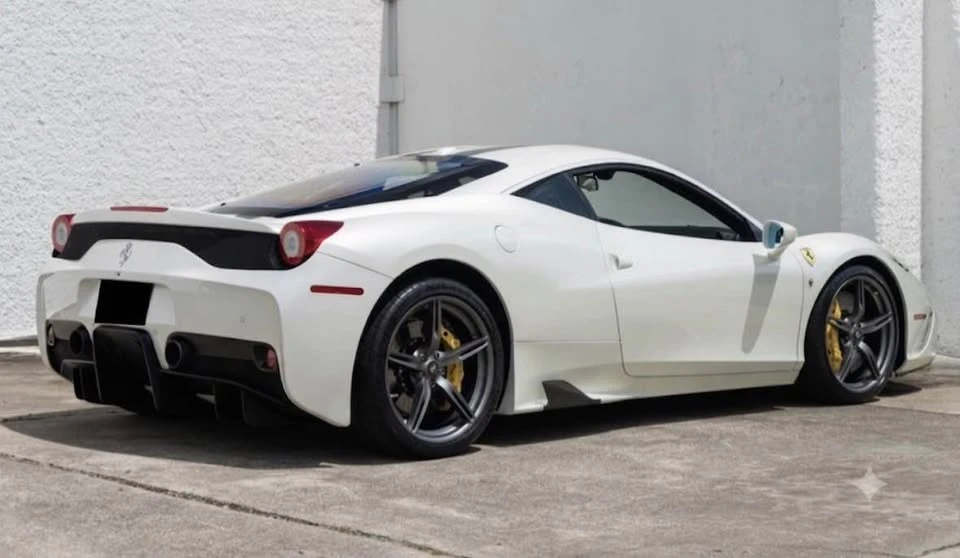 2015 Ferrari 458 Speciale - Image 7 of 7