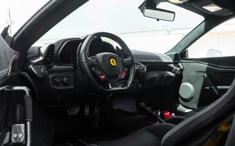 2015 Ferrari 458 Speciale - Image 4 of 7