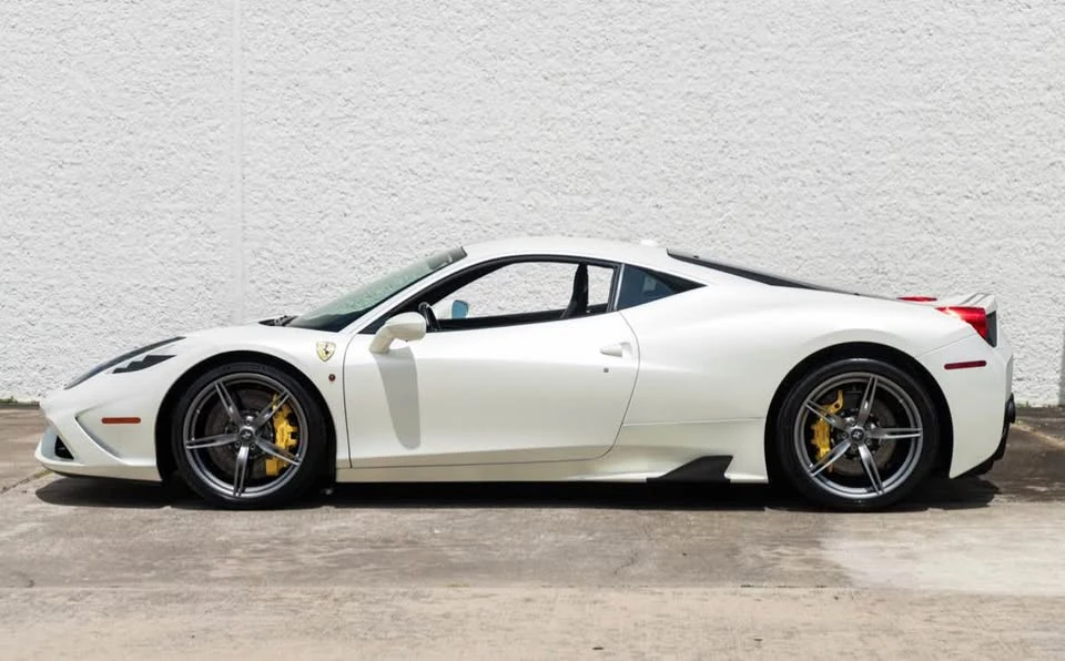 2015 Ferrari 458 Speciale - Image 2 of 7