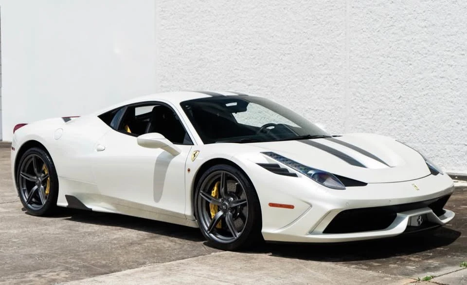2015 Ferrari 458 Speciale - Image 6 of 7