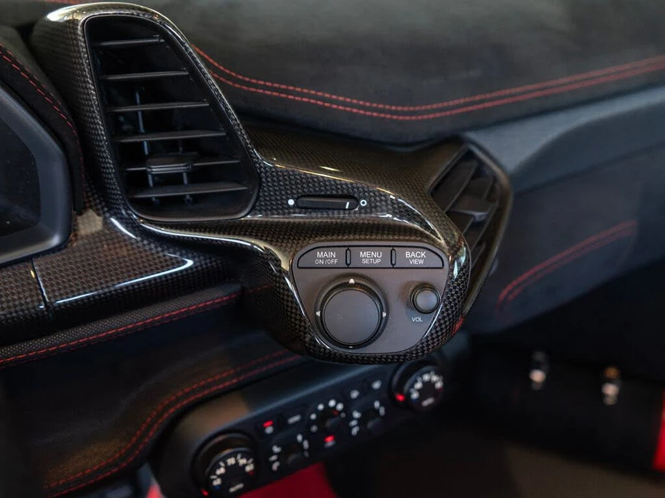 2015 Ferrari 458 Speciale - Image 24 of 31