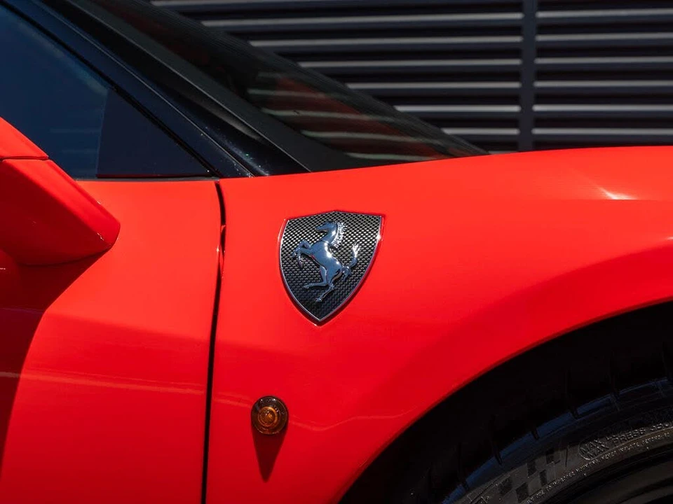 2015 Ferrari 458 Speciale - Image 17 of 31