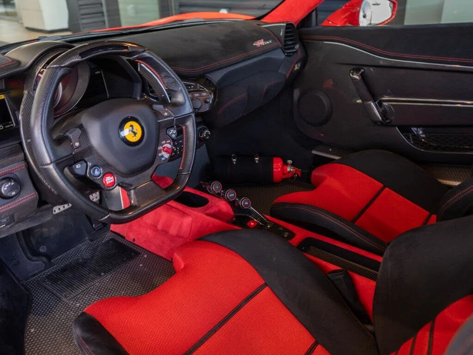 2015 Ferrari 458 Speciale - Image 5 of 31