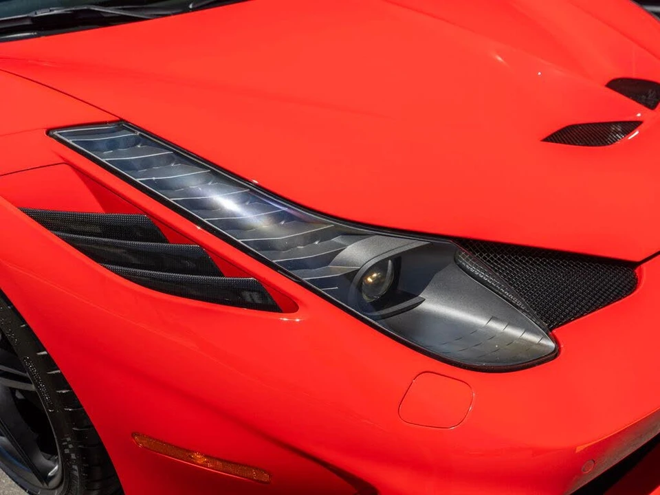 2015 Ferrari 458 Speciale - Image 13 of 31