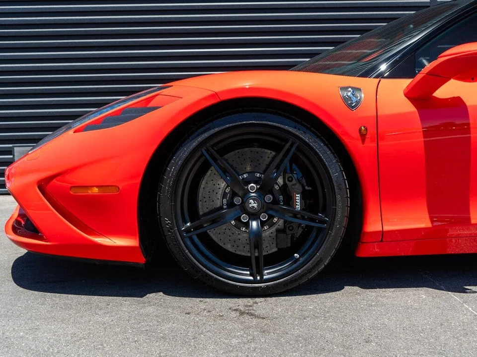 2015 Ferrari 458 Speciale - Image 12 of 31