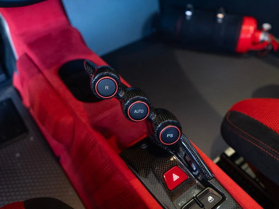 2015 Ferrari 458 Speciale - Image 26 of 31
