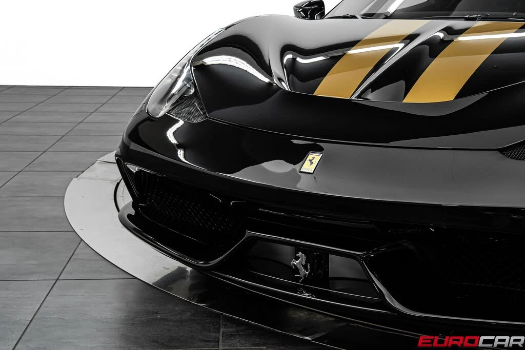2015 Ferrari 458 Speciale - Image 12 of 31