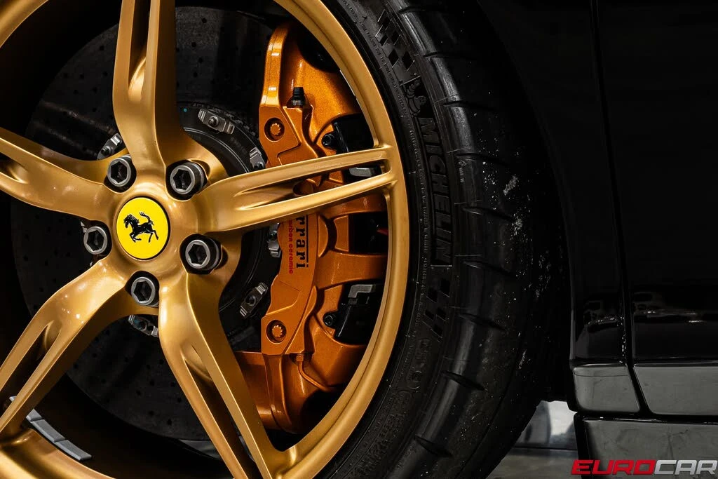 2015 Ferrari 458 Speciale - Image 27 of 31