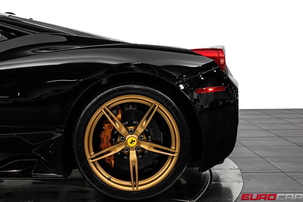 2015 Ferrari 458 Speciale - Image 18 of 31