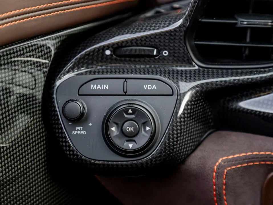 2015 Ferrari 458 Speciale - Image 29 of 31