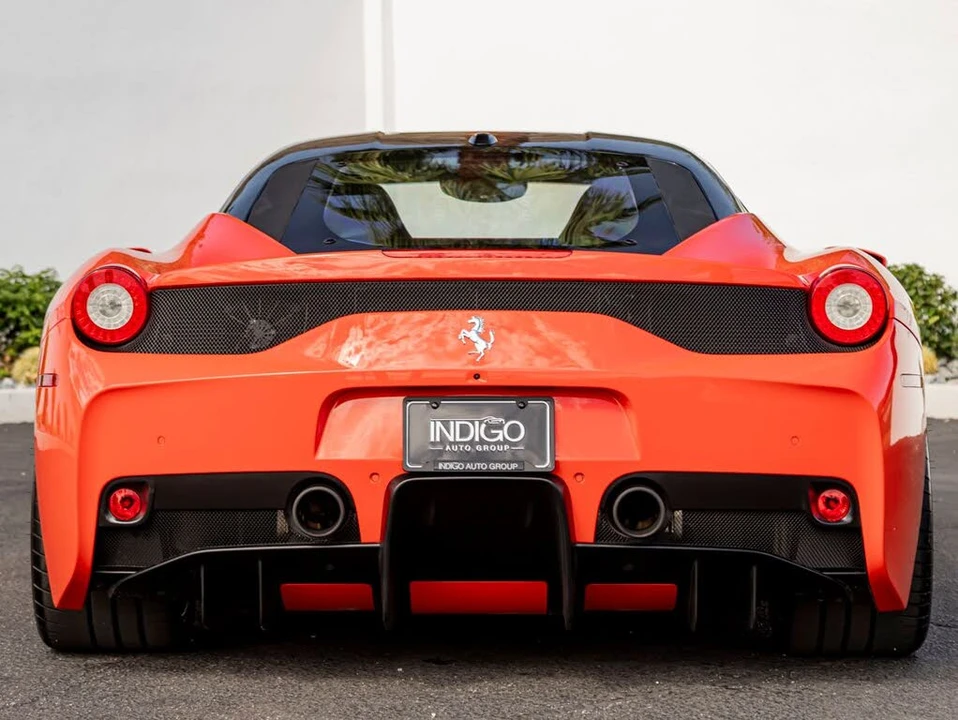 2015 Ferrari 458 Speciale - Image 8 of 31