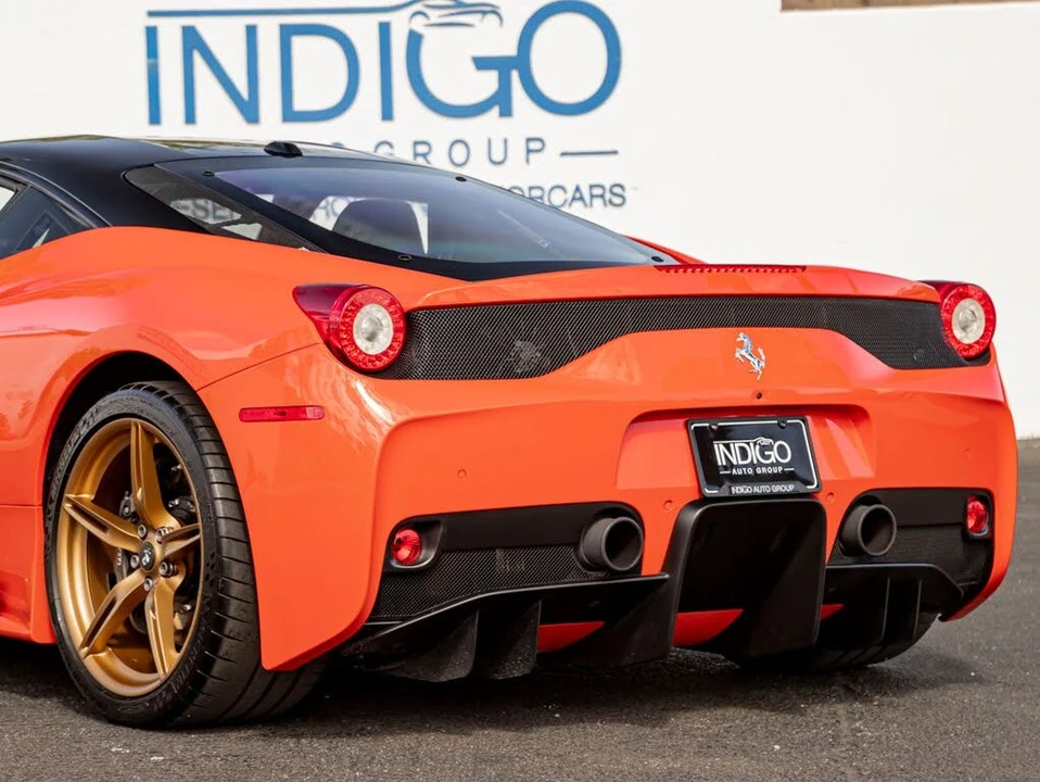 2015 Ferrari 458 Speciale - Image 10 of 31