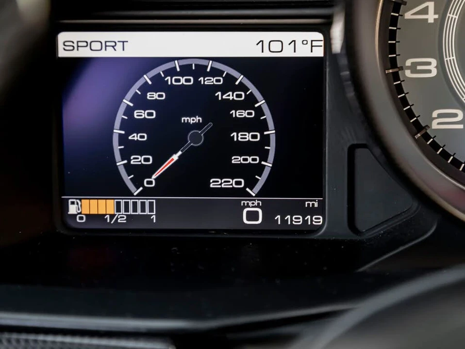 2015 Ferrari 458 Speciale - Image 20 of 31