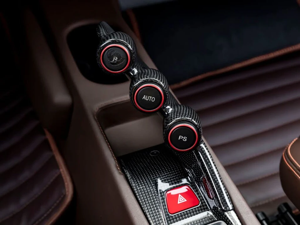 2015 Ferrari 458 Speciale - Image 28 of 31