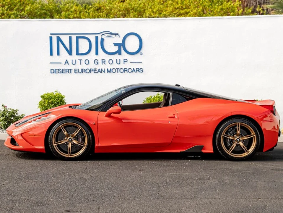 2015 Ferrari 458 Speciale - Image 11 of 31