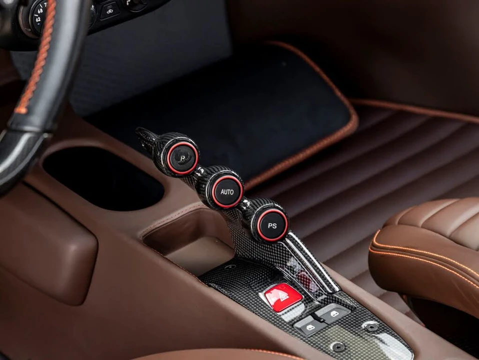 2015 Ferrari 458 Speciale - Image 27 of 31