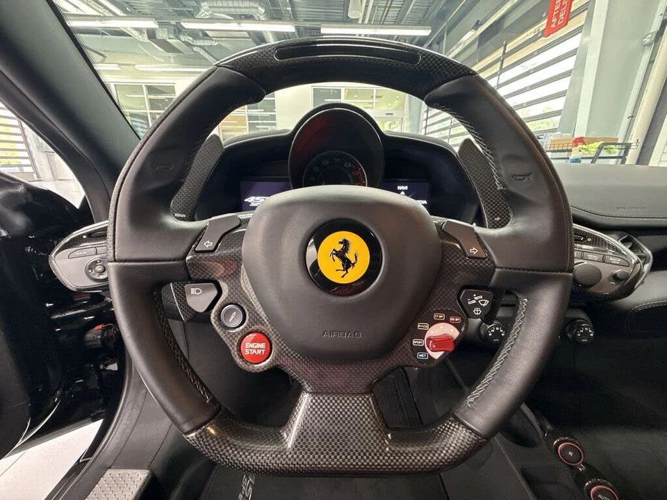 2015 Ferrari 458 Speciale - Image 13 of 31