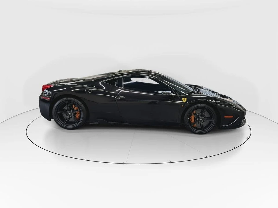 2015 Ferrari 458 Speciale - Image 9 of 31