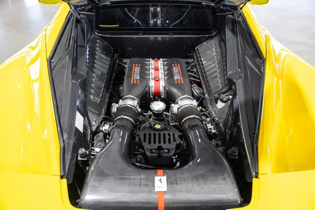 2015 Ferrari 458 Speciale - Image 17 of 31