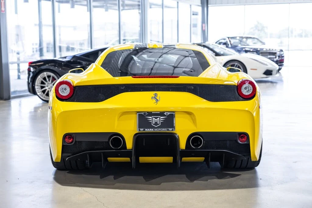 2015 Ferrari 458 Speciale - Image 5 of 31
