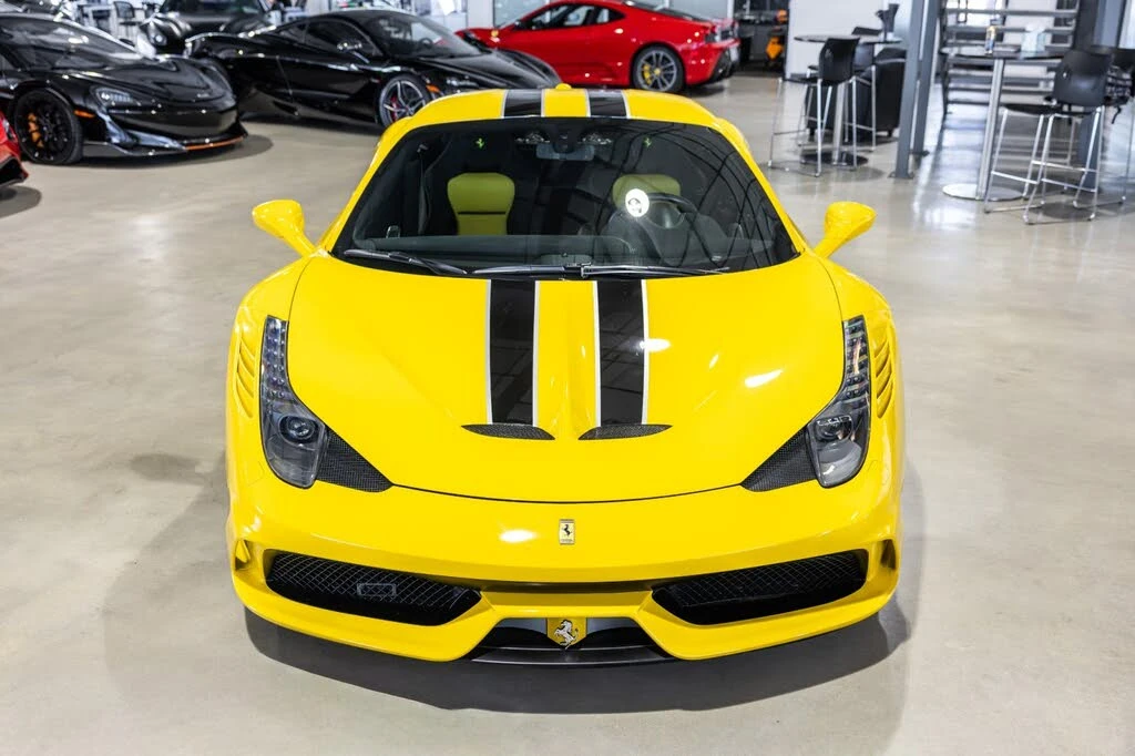 2015 Ferrari 458 Speciale - Image 9 of 31