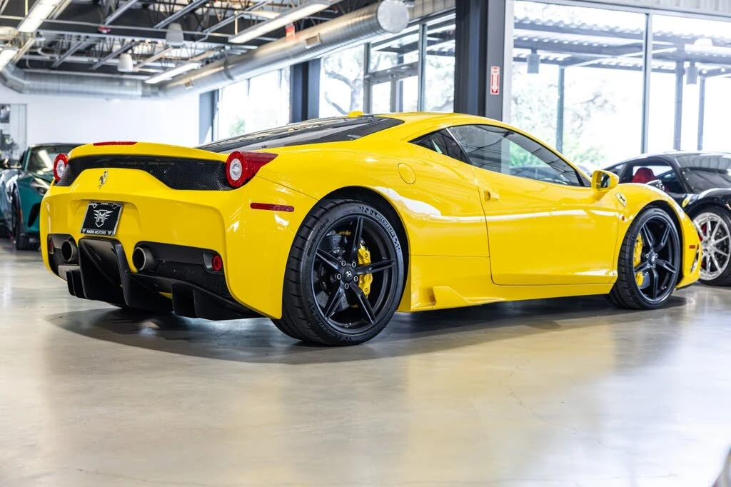 2015 Ferrari 458 Speciale - Image 6 of 31
