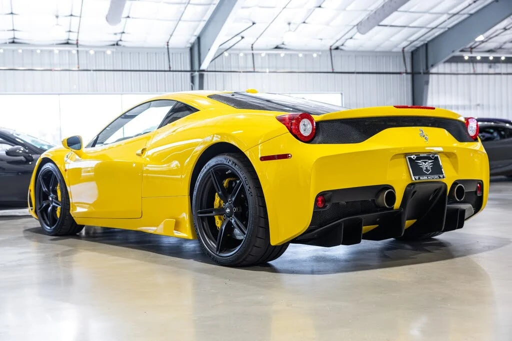 2015 Ferrari 458 Speciale - Image 4 of 31