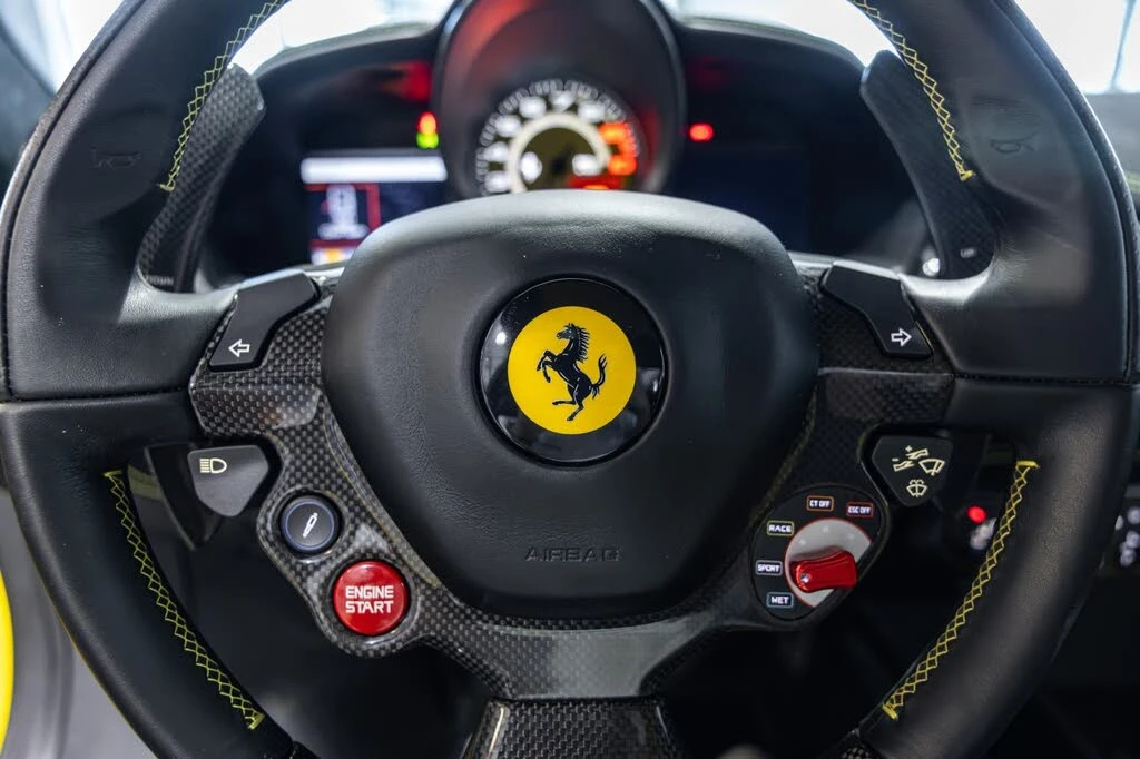 2015 Ferrari 458 Speciale - Image 13 of 31
