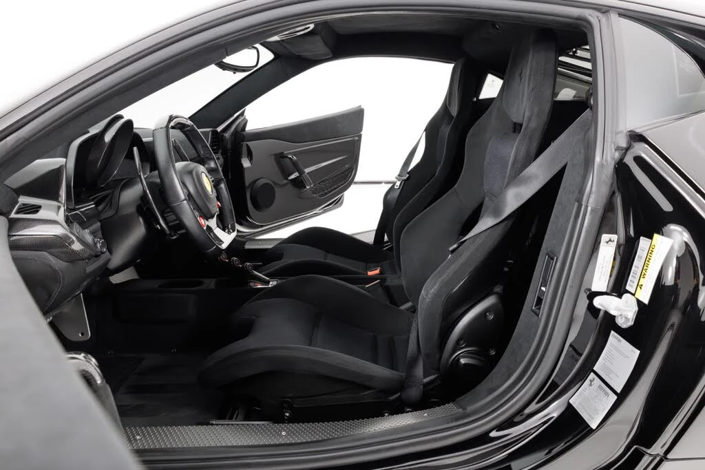 2015 Ferrari 458 Speciale - Image 14 of 31