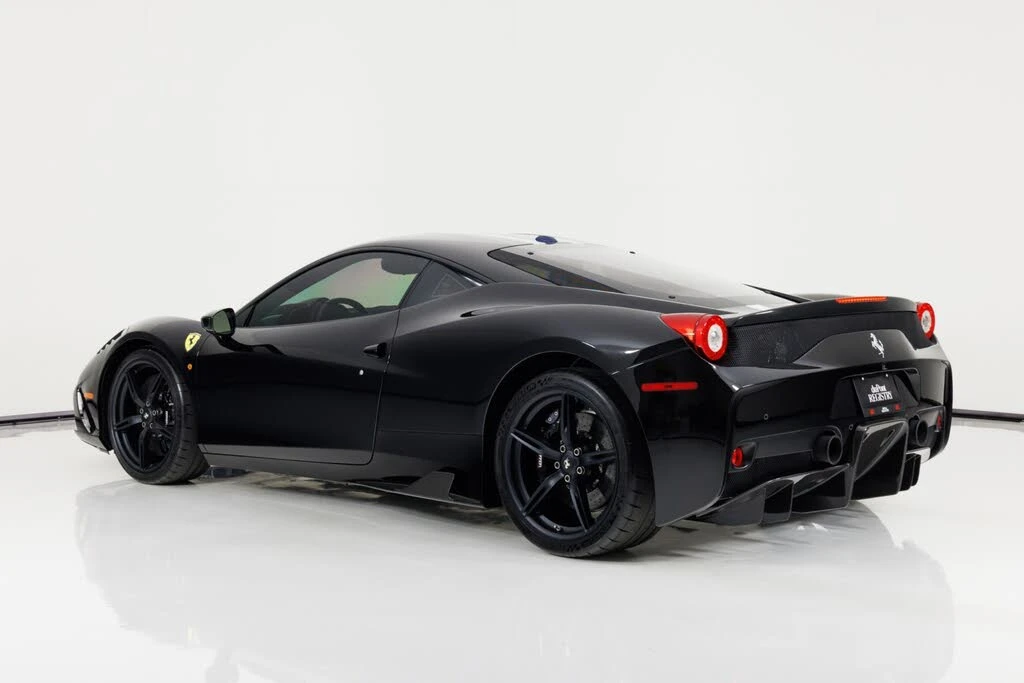 2015 Ferrari 458 Speciale - Image 5 of 31