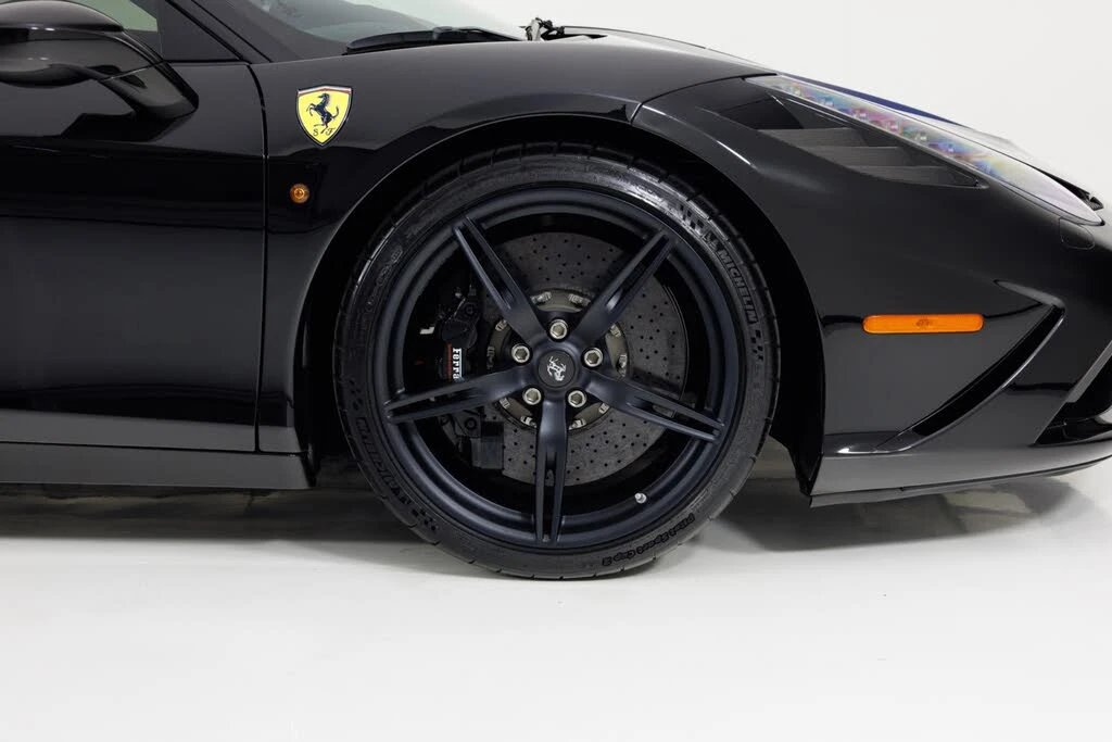 2015 Ferrari 458 Speciale - Image 12 of 31
