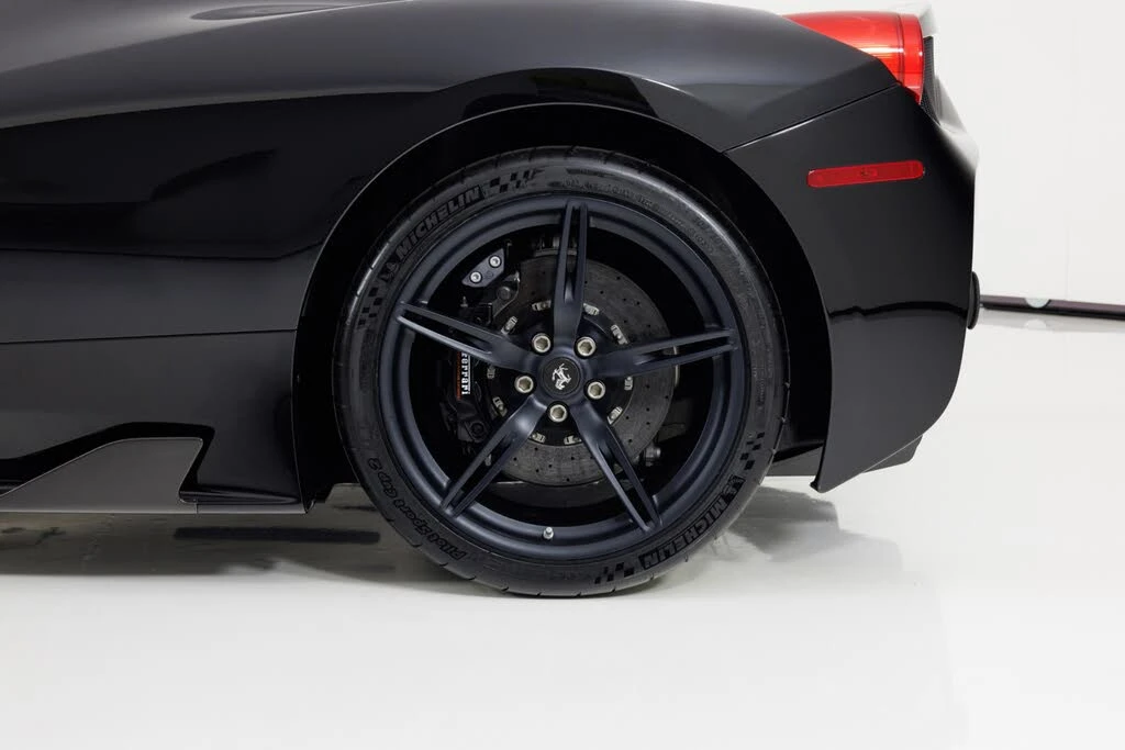 2015 Ferrari 458 Speciale - Image 10 of 31