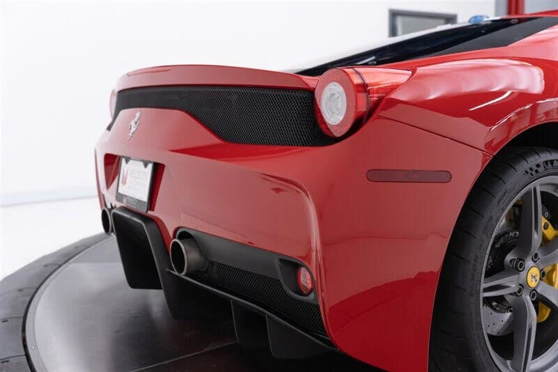 2015 Ferrari 458 Speciale - Image 29 of 31