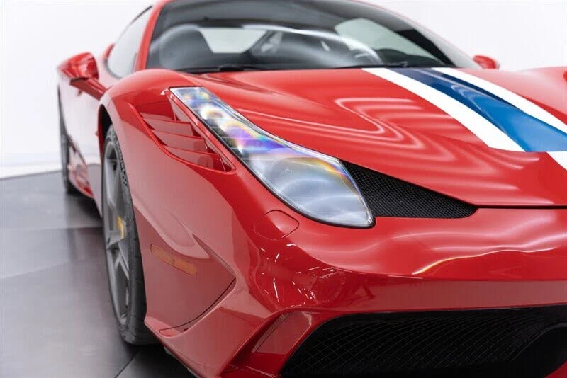 2015 Ferrari 458 Speciale - Image 25 of 31