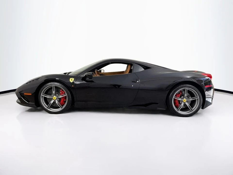 2015 Ferrari 458 Speciale - Image 4 of 6