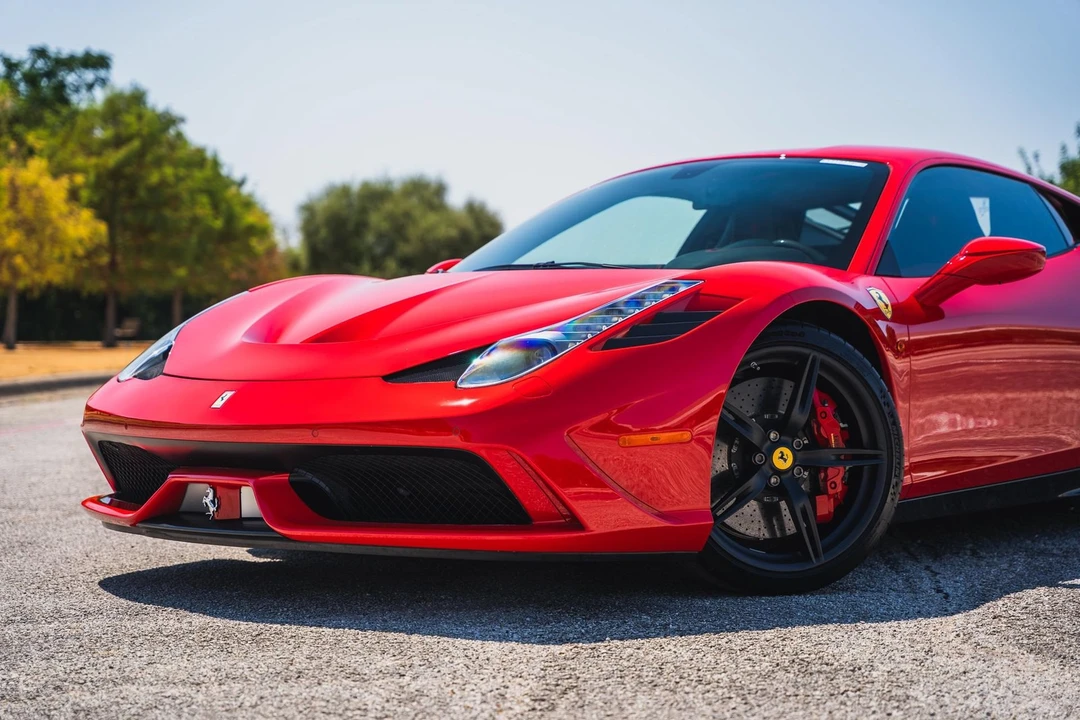 2015 Ferrari 458 Speciale - Image 20 of 31