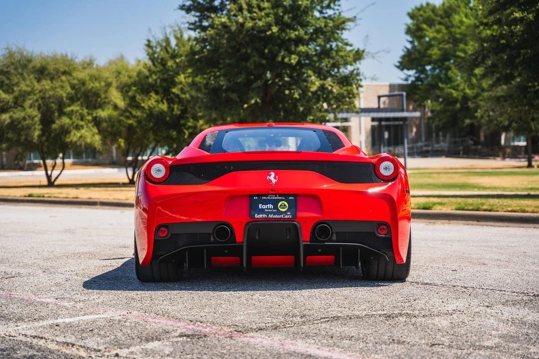 2015 Ferrari 458 Speciale - Image 9 of 31
