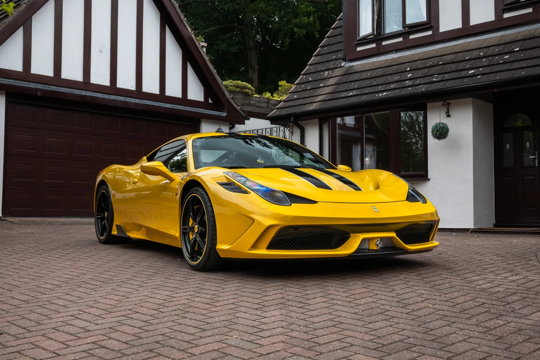 2015 Ferrari 458 Speciale - Image 13 of 31