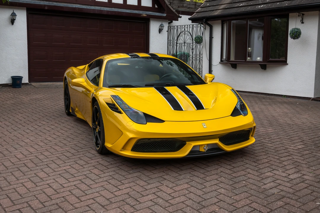 2015 Ferrari 458 Speciale - Image 14 of 31