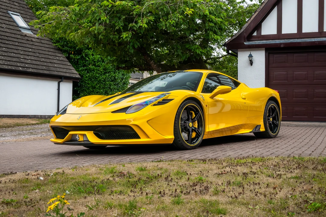 2015 Ferrari 458 Speciale - Image 15 of 31