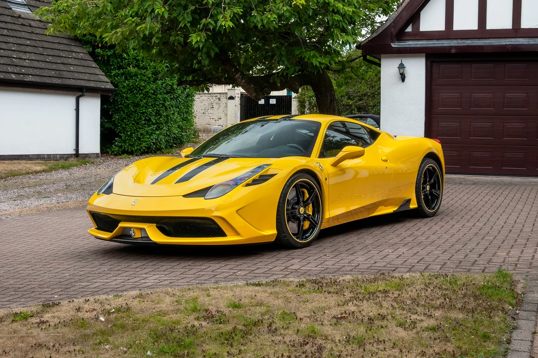 2015 Ferrari 458 Speciale - Image 9 of 31