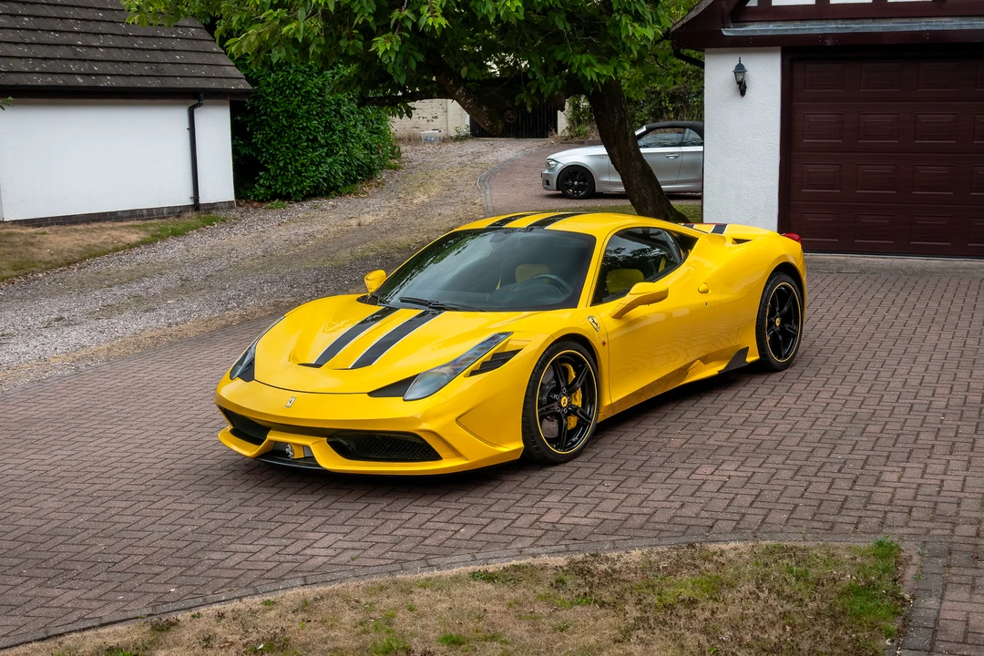 2015 Ferrari 458 Speciale - Image 16 of 31