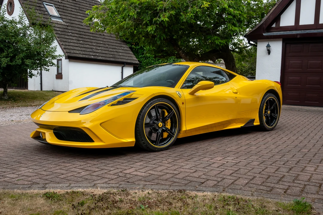 2015 Ferrari 458 Speciale - Image 19 of 31