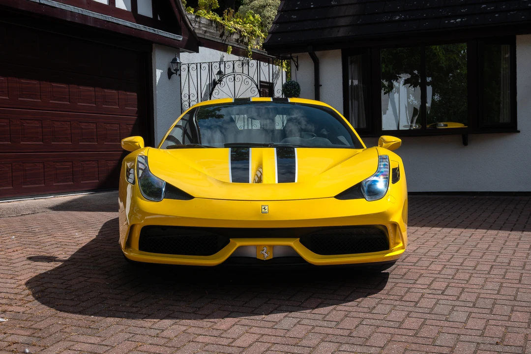 2015 Ferrari 458 Speciale - Image 10 of 31